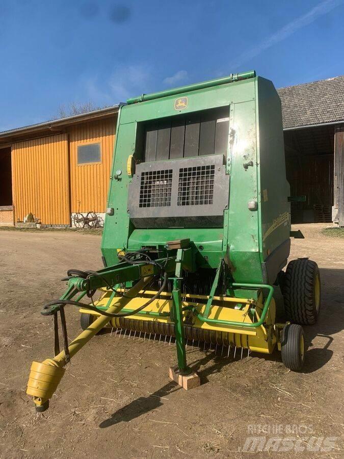 John Deere 592C Lisy na okrúhle balíky