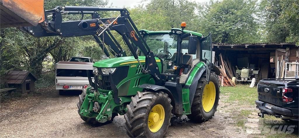 John Deere 6130R Traktory