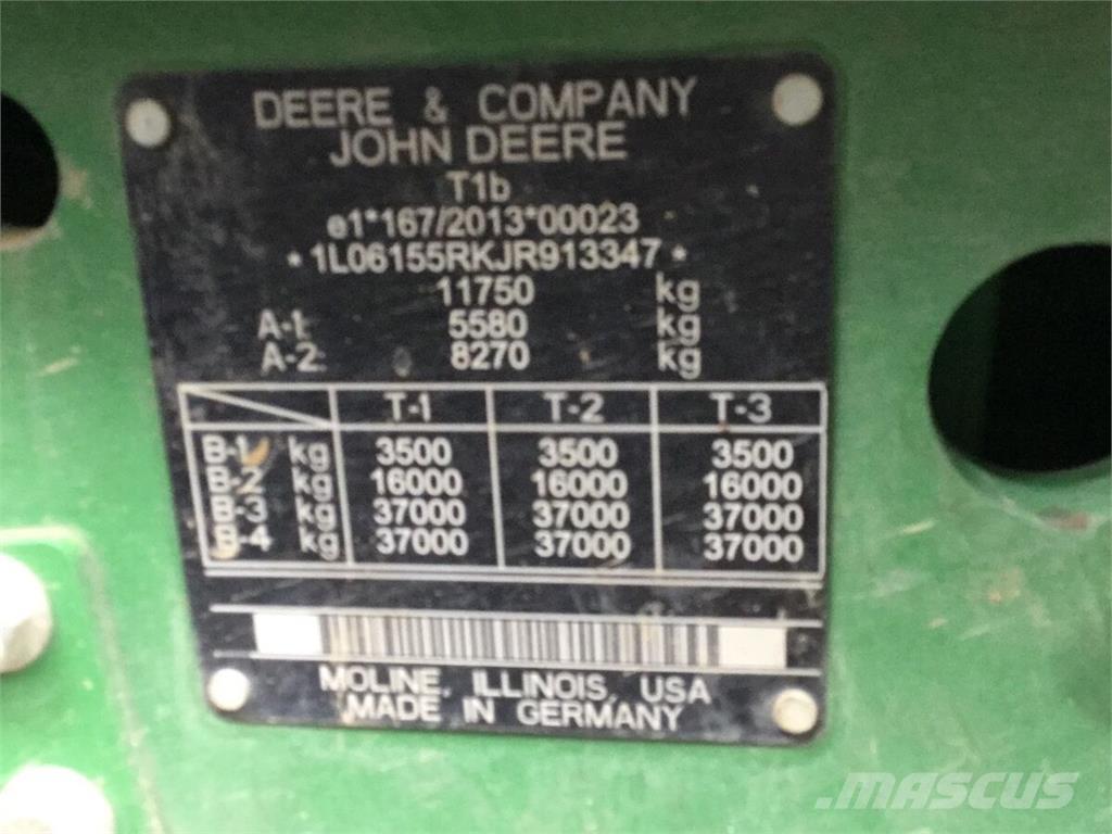 John Deere 6155R Traktory