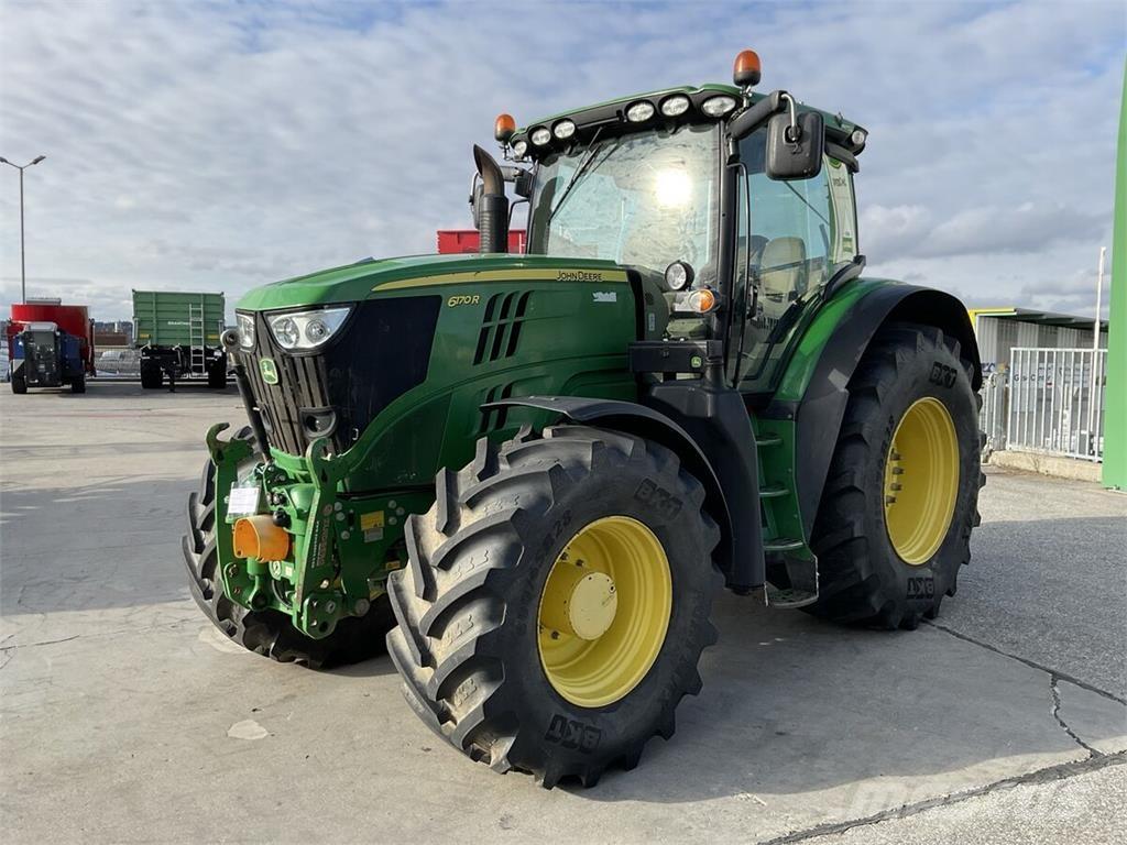 John Deere 6170R Traktory