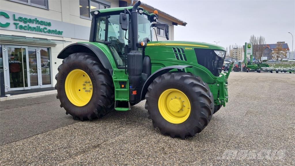 John Deere 6195M Traktory