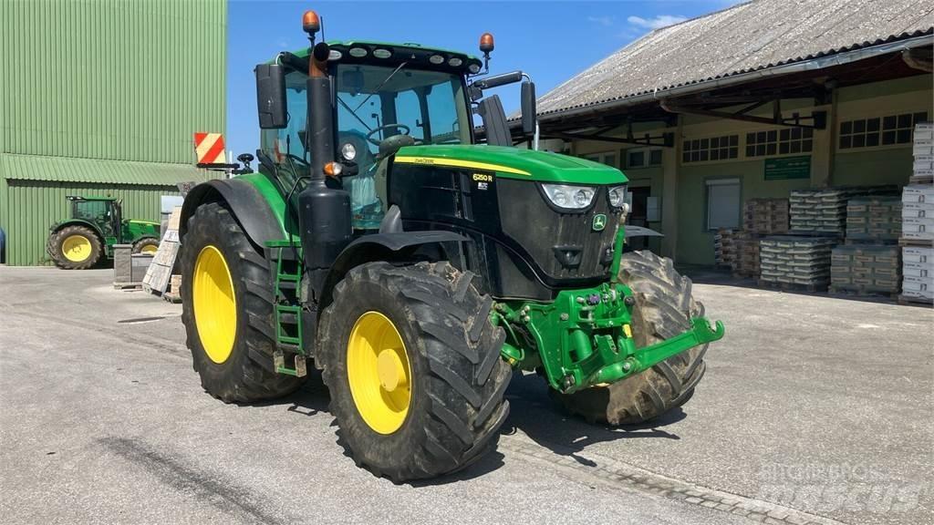 John Deere 6250R Traktory