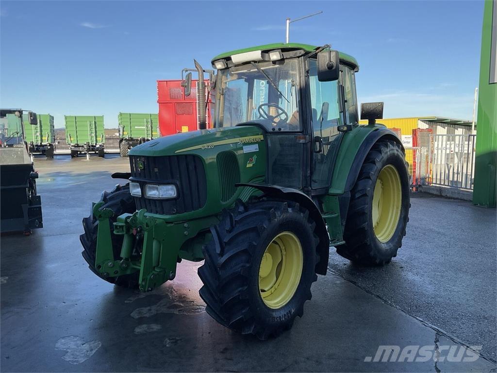 John Deere 6420 SE Traktory