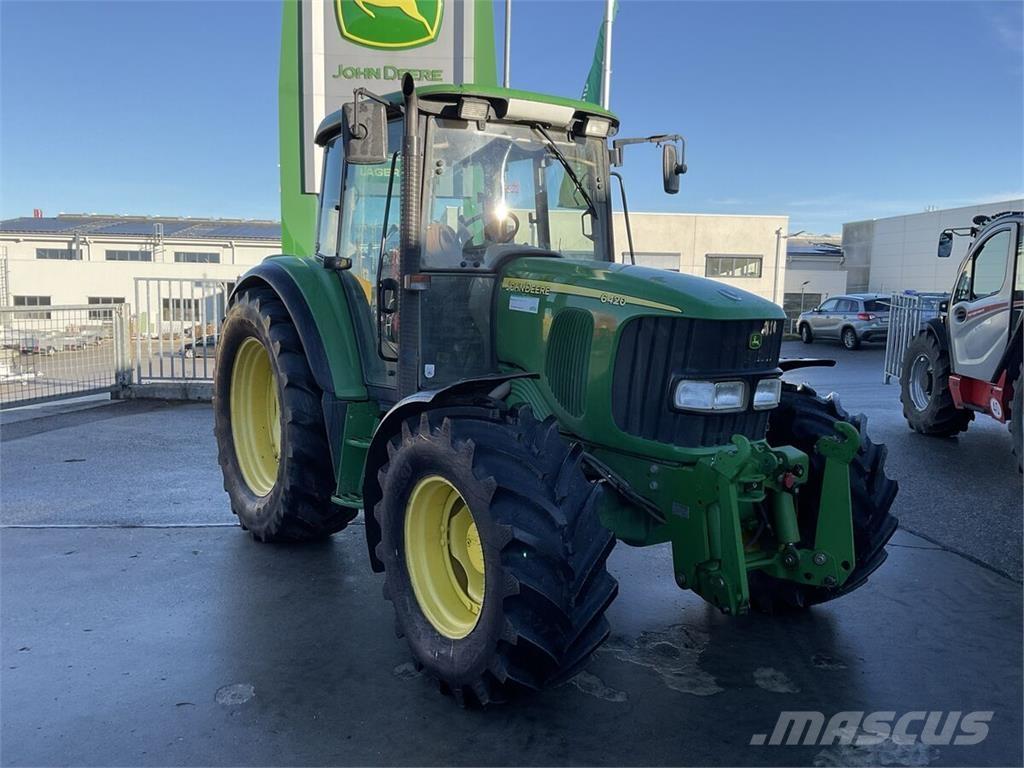John Deere 6420 SE Traktory