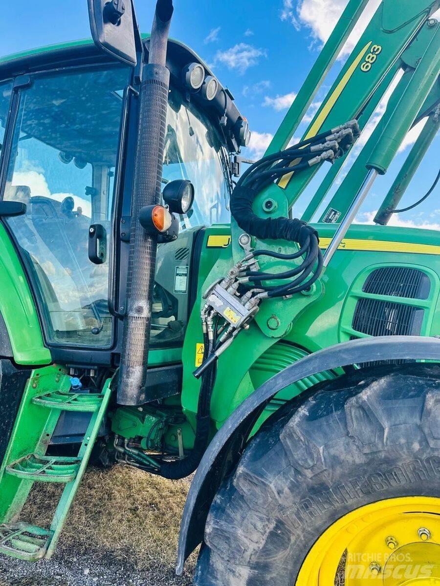 John Deere 6630 Traktory