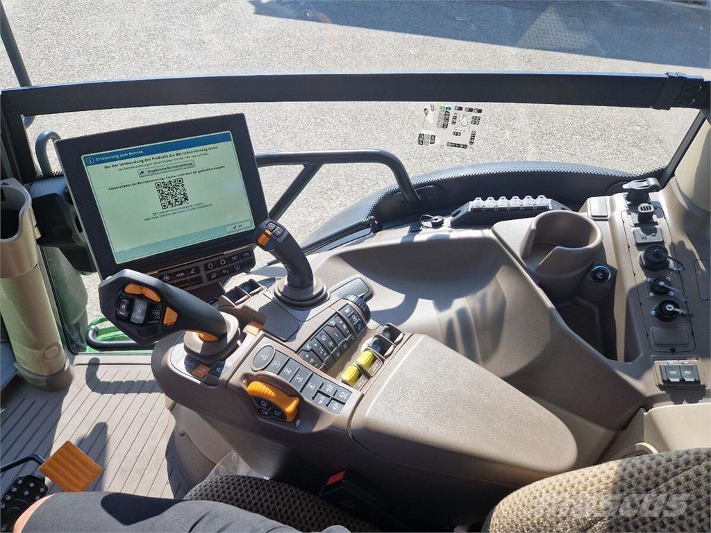 John Deere 6R 120 Traktory