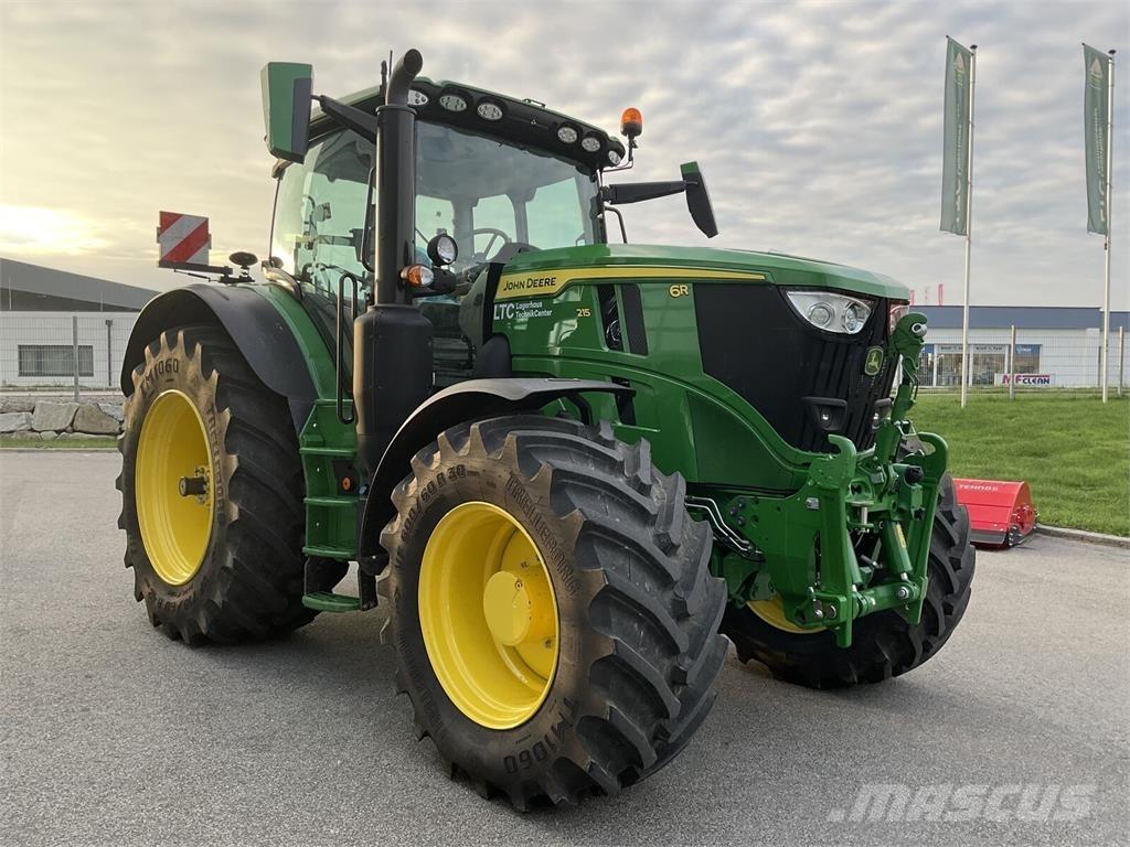 John Deere 6R 215 Traktory