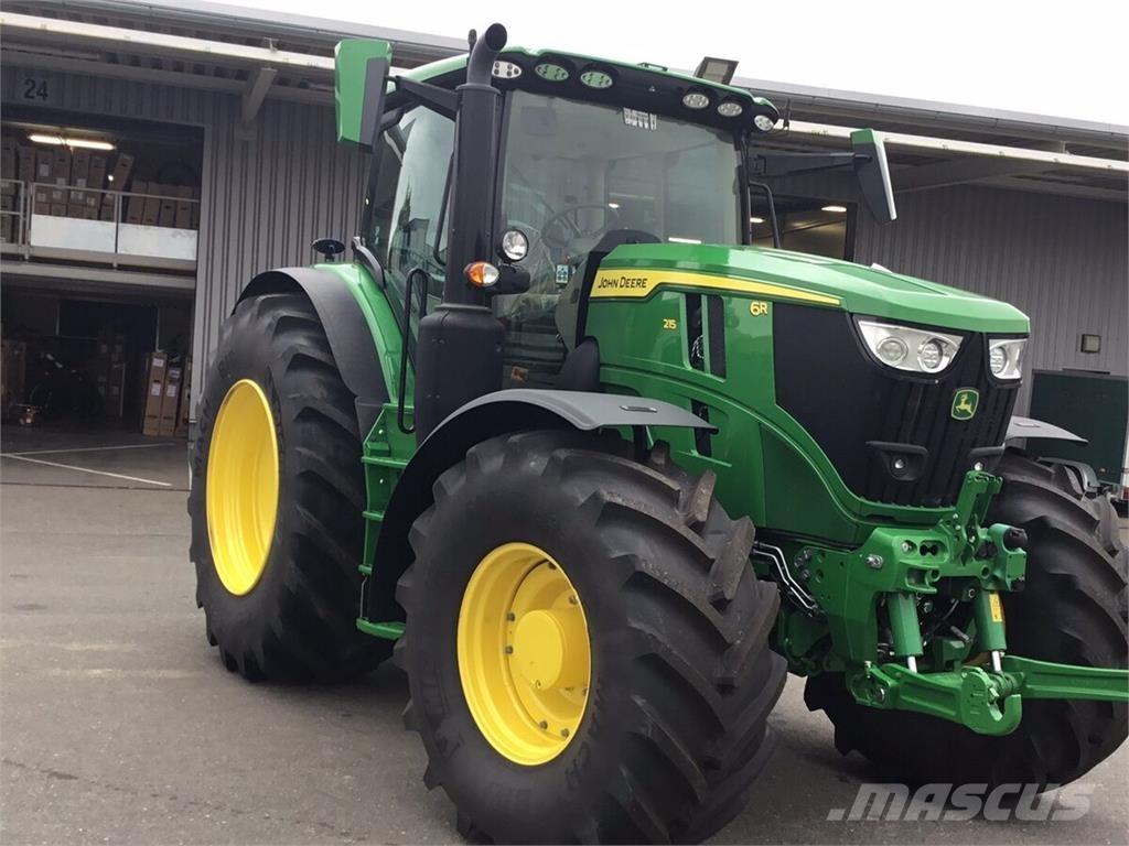 John Deere 6R215 Traktory
