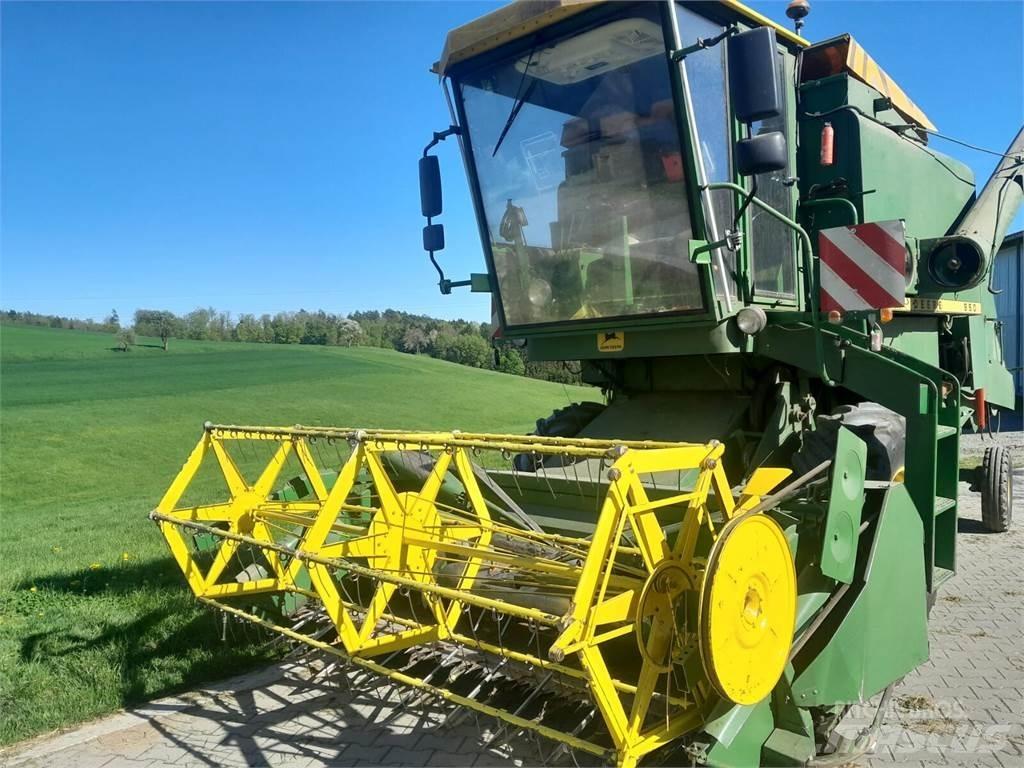 John Deere 950 Kombinované zberacie stroje