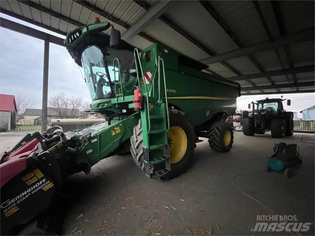 John Deere S670i Kombinované zberacie stroje