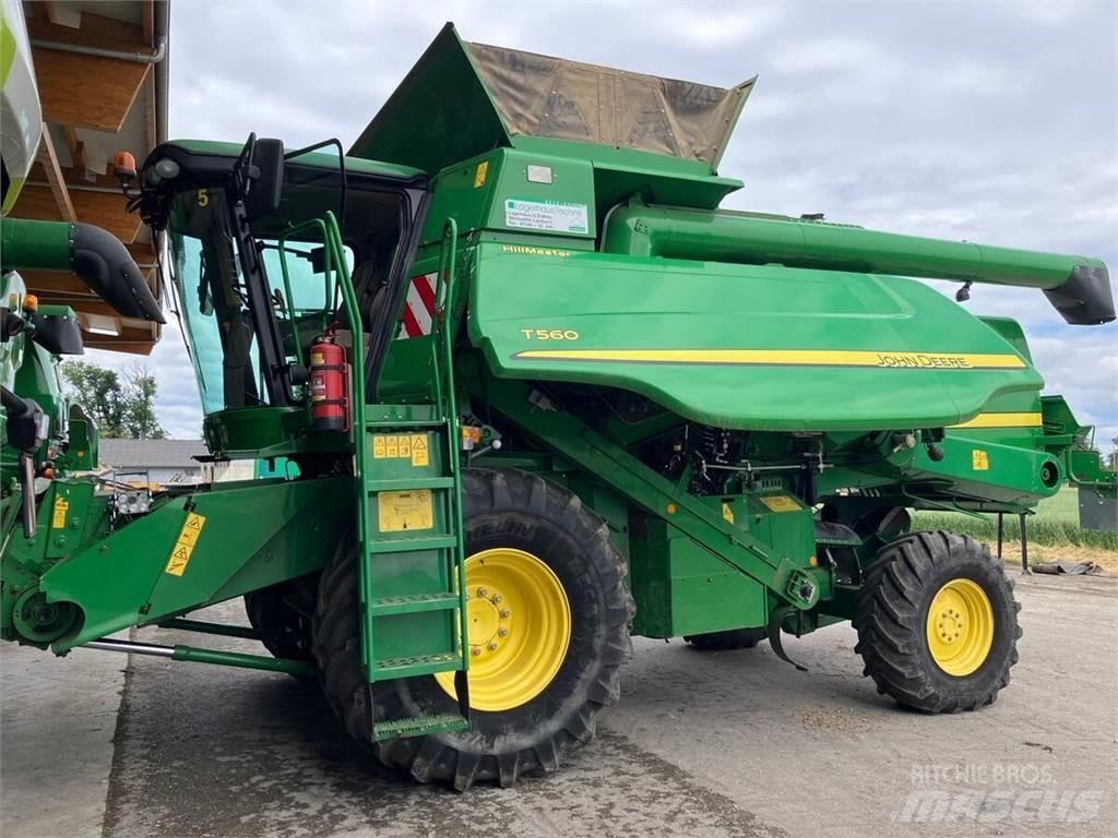 John Deere T560HM Kombinované zberacie stroje