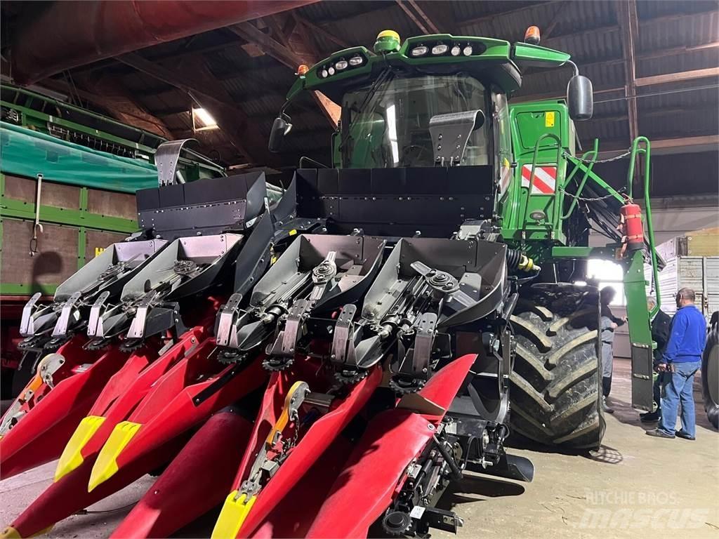 John Deere T670 Kombinované zberacie stroje