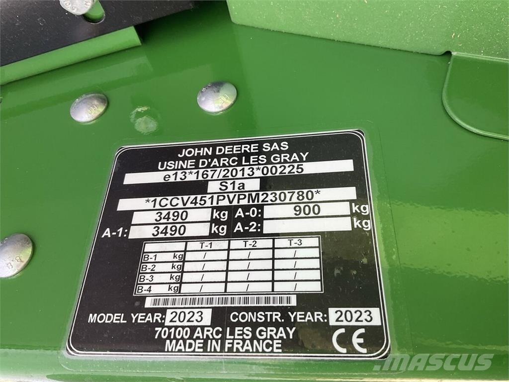 John Deere V451 M Lisy na okrúhle balíky