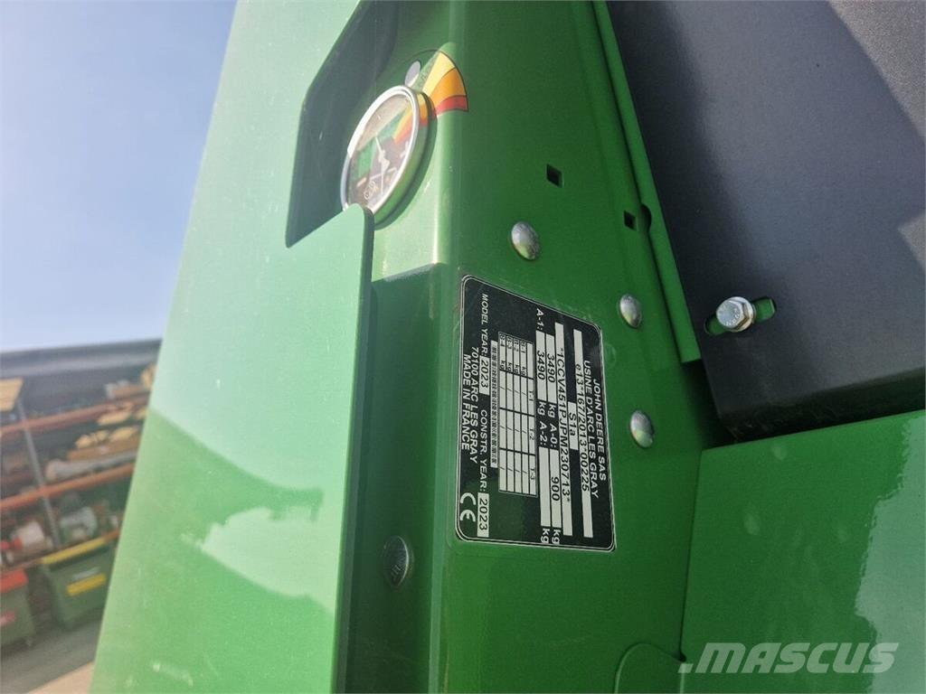 John Deere V451M Lisy na okrúhle balíky