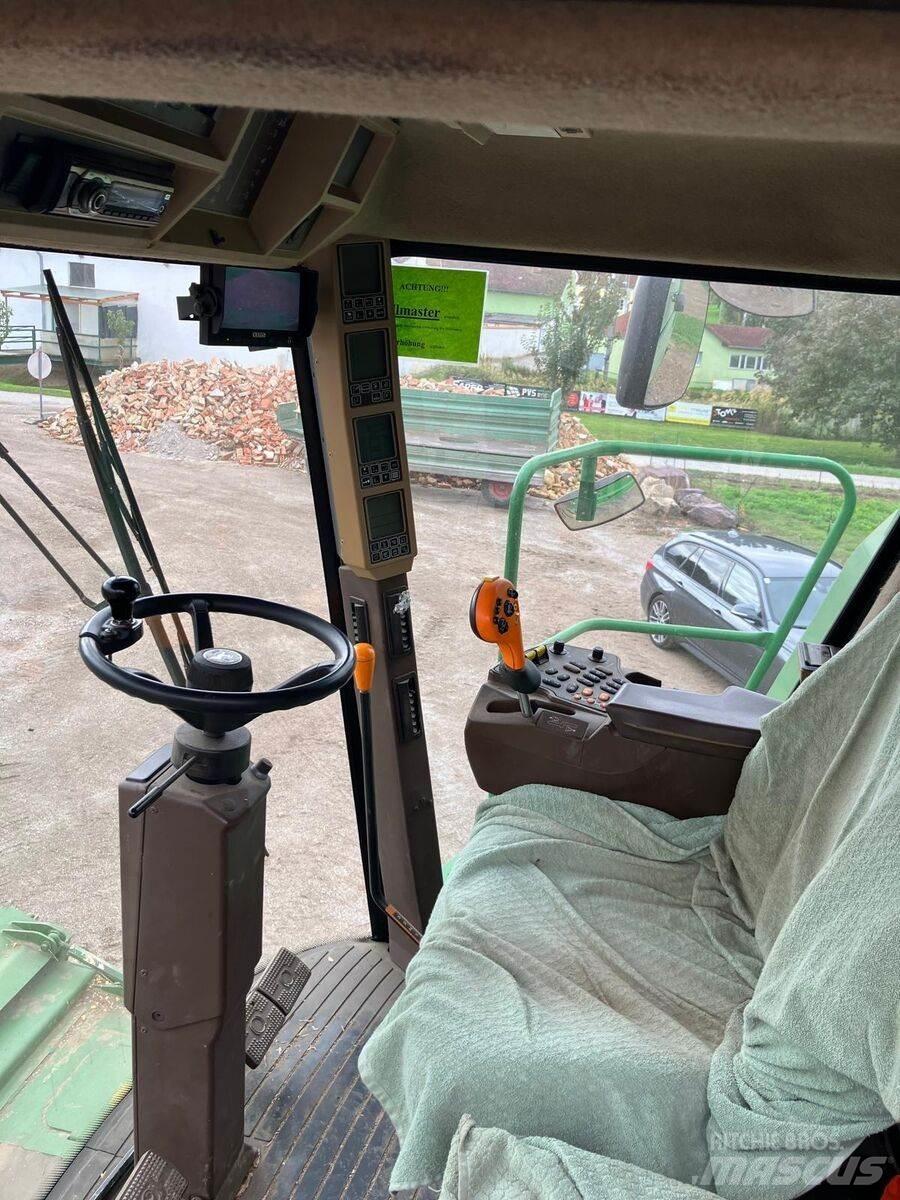 John Deere W660 HM Kombinované zberacie stroje