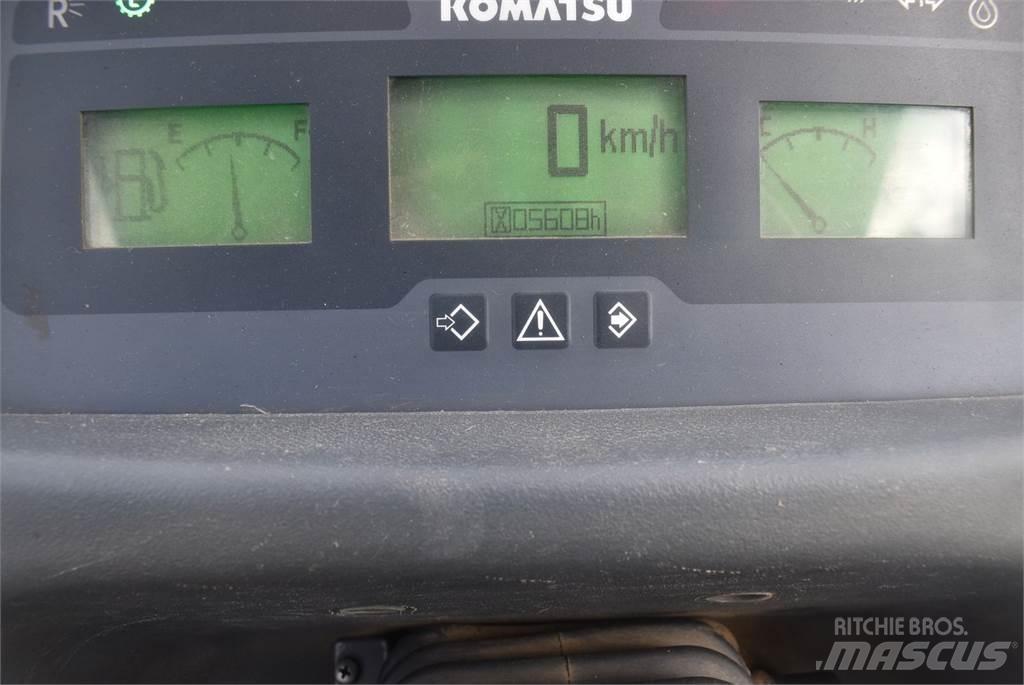 Komatsu WA100M-7 Kolesové nakladače