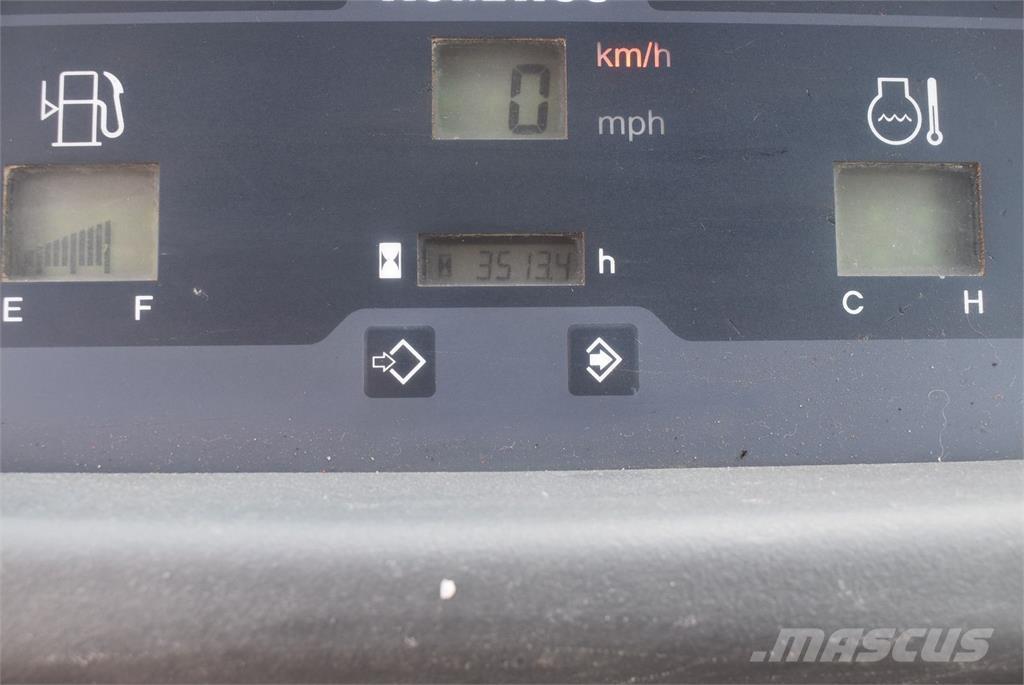 Komatsu WA70-7 Kolesové nakladače