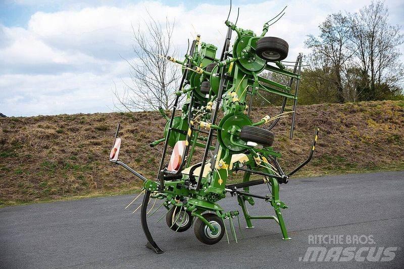Krone 820 Vendro Obracače a zhrabovače sena