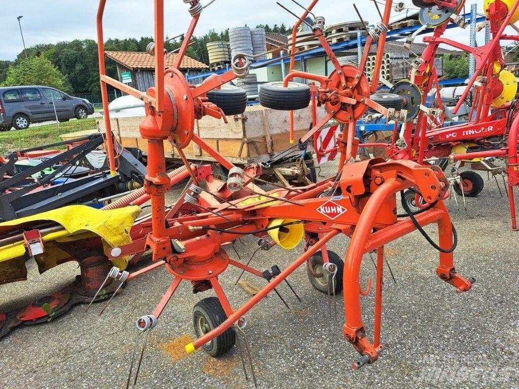 Kuhn GF 4201 HM Obracače a zhrabovače sena