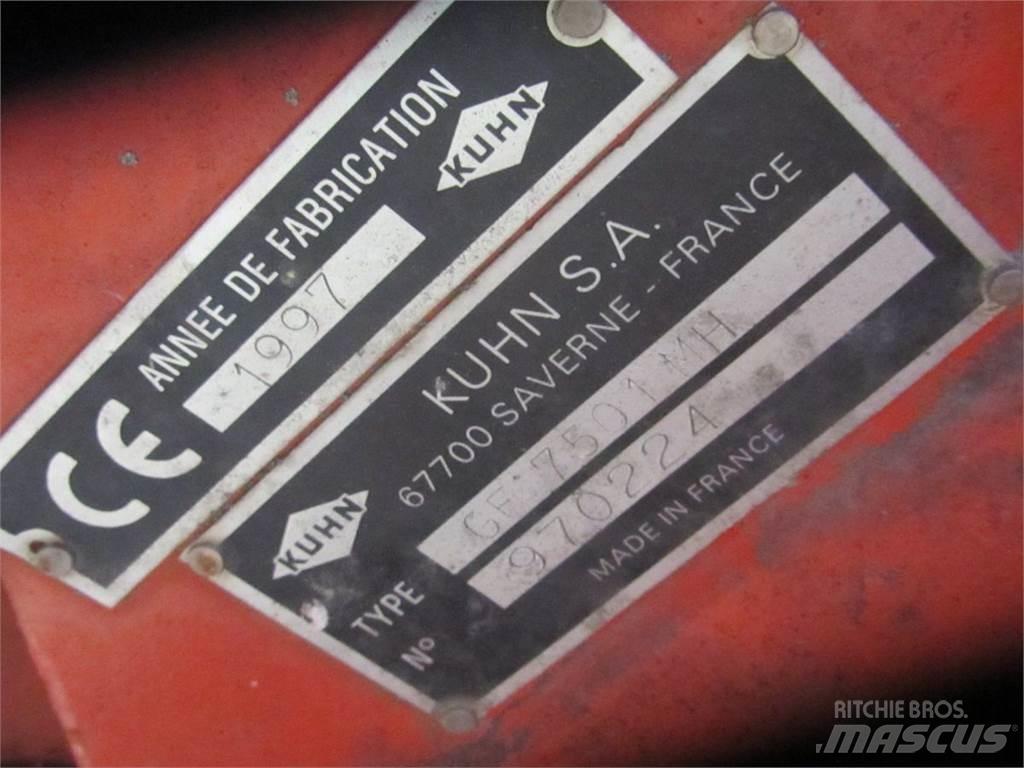 Kuhn GF 7501 MH Obracače a zhrabovače sena