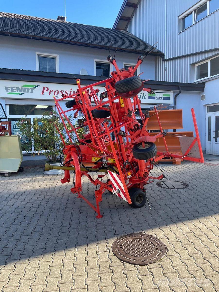 Kuhn GF 7601 MH Obracače a zhrabovače sena