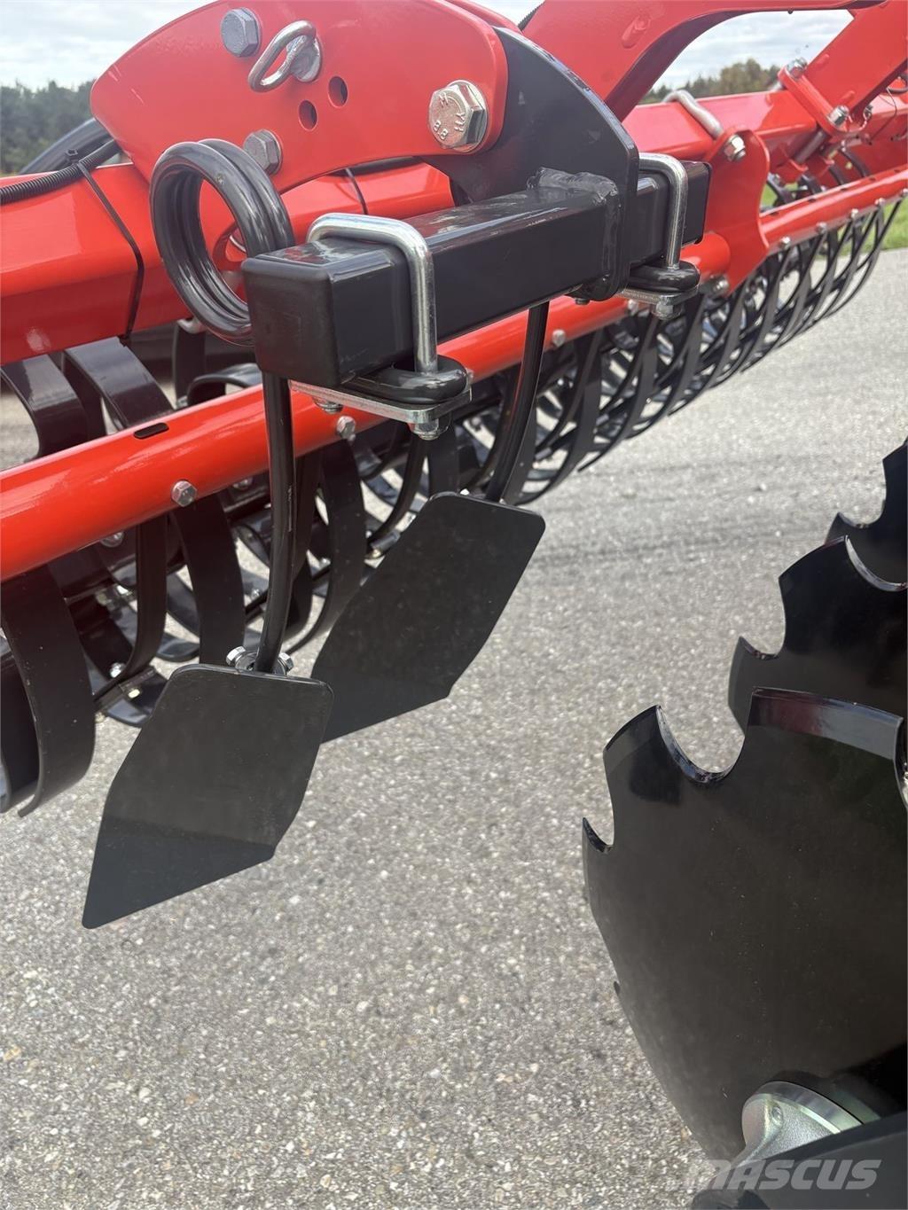 Kuhn Optimer L 300 Tanierové brány