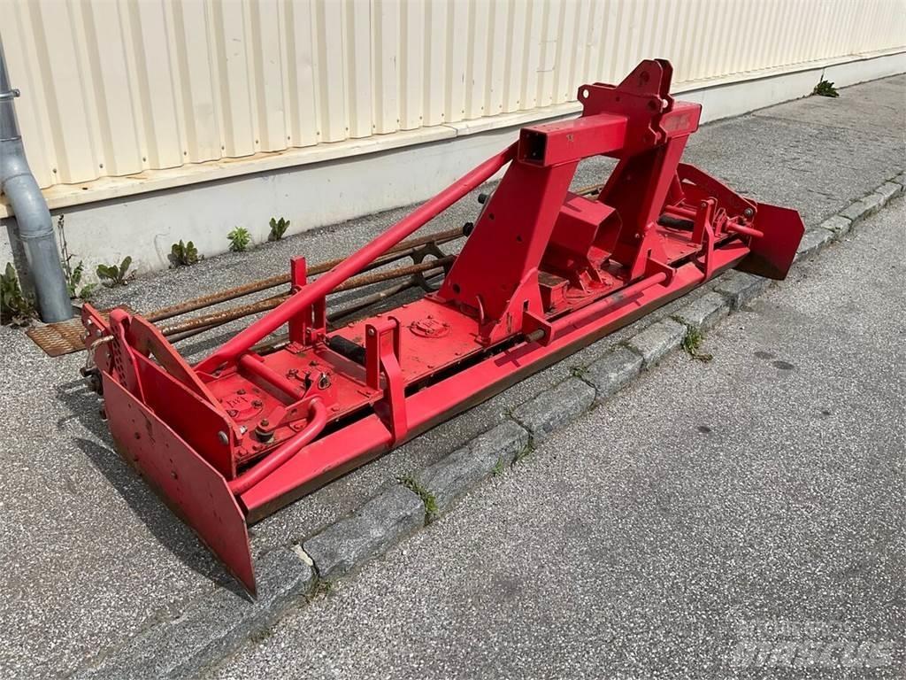 Lely 3025 Tanierové brány