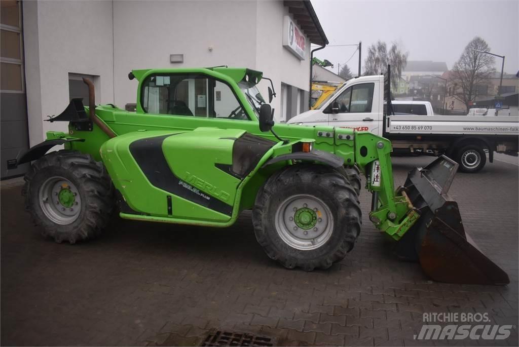 Merlo P28.8L Teleskopické manipulátory