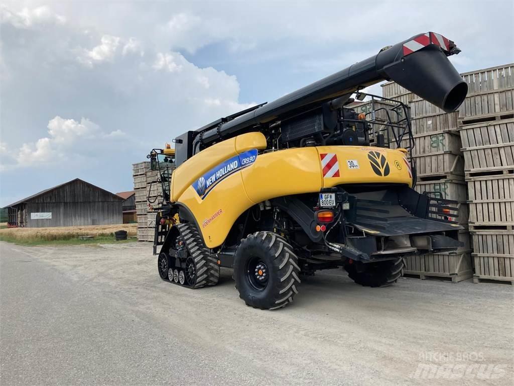 New Holland CR9080 Kombinované zberacie stroje