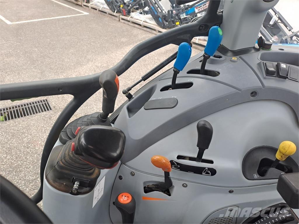 New Holland T5.75 Traktory