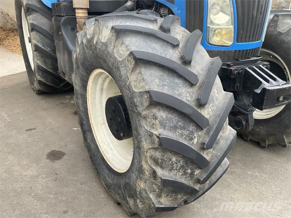 New Holland TG 285 Traktory