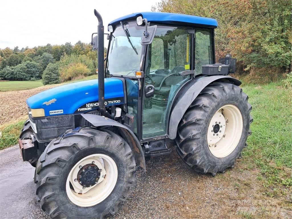 New Holland TN-D 70 Traktory