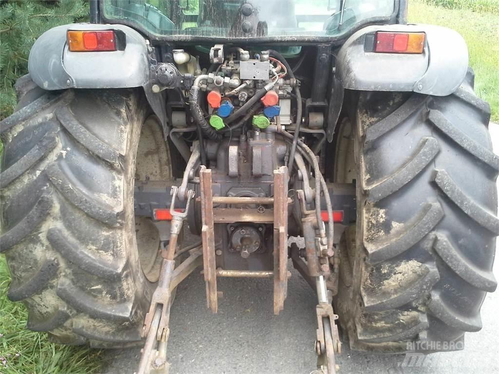 New Holland TN-F 65 Traktory