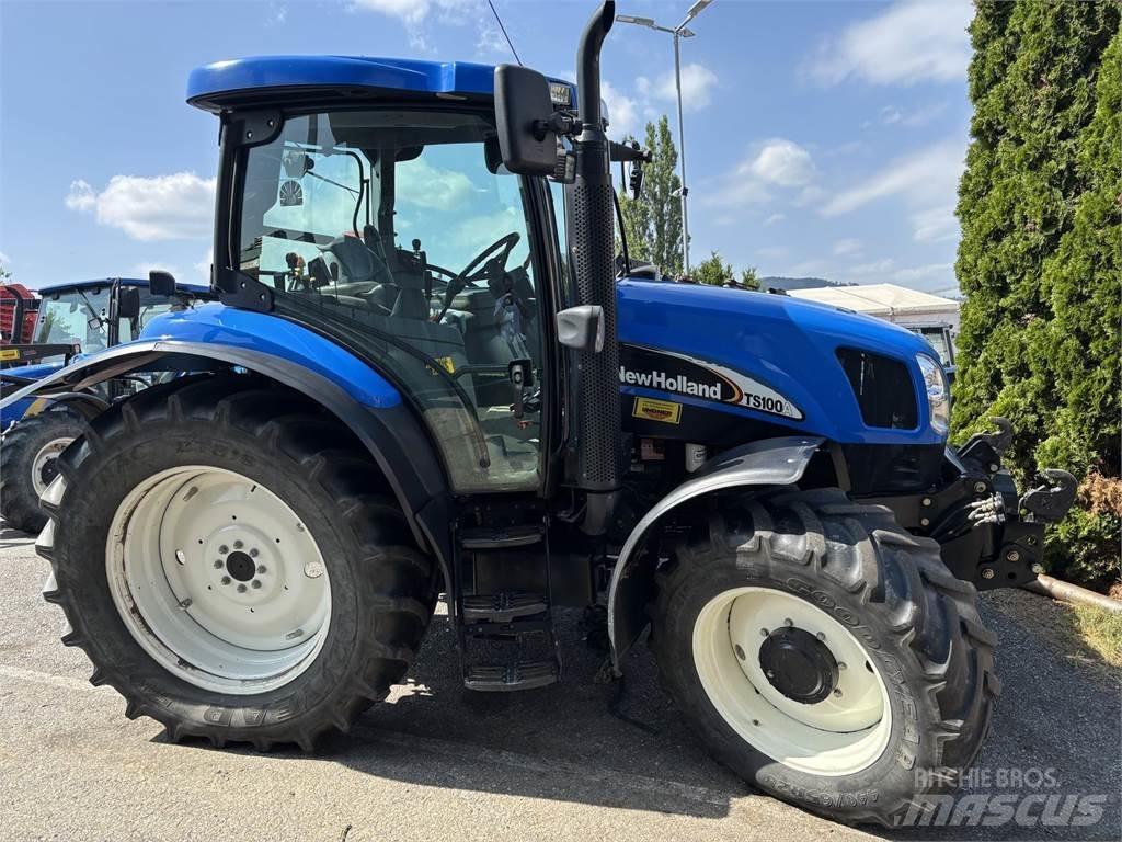 New Holland TS100A Traktory
