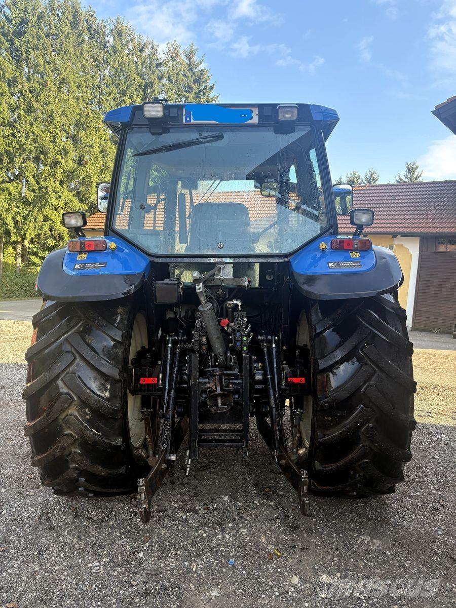 New Holland TS115 Traktory