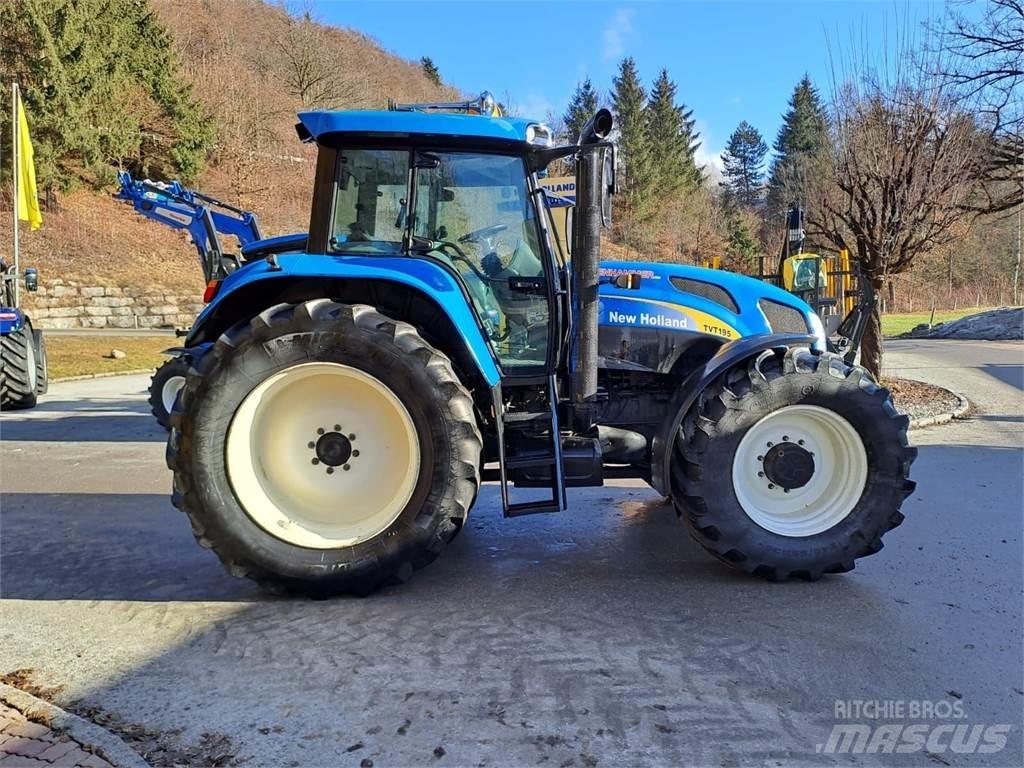 New Holland TVT 190 Traktory