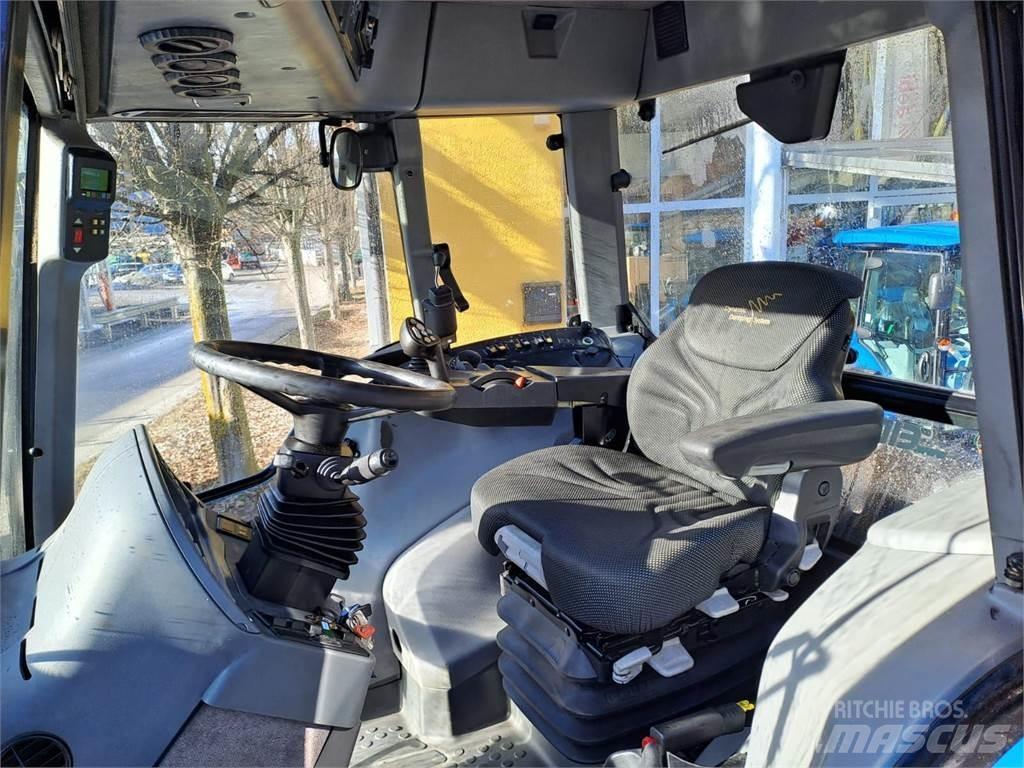 New Holland TVT 190 Traktory