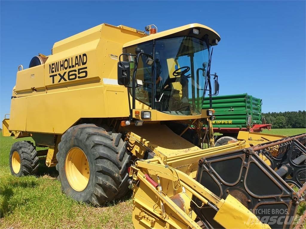 New Holland TX 65 Kombinované zberacie stroje