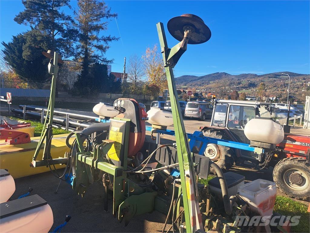 Nodet 6 reihig Sadiace stroje