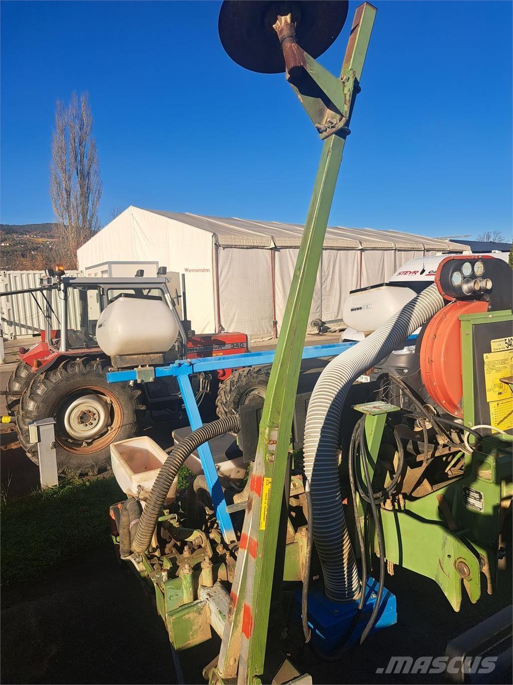 Nodet 6 reihig Sadiace stroje