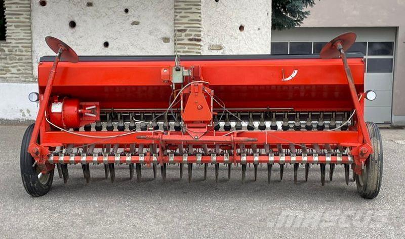 Reform Semo 100 Mechanické sejačky