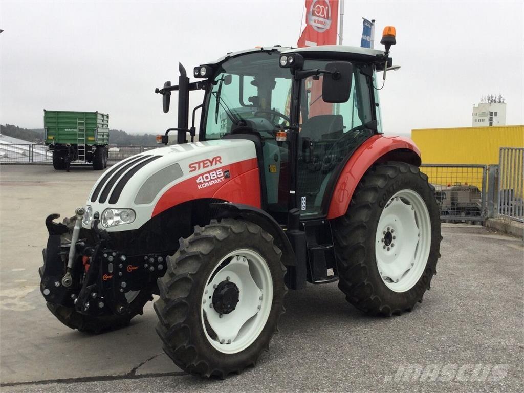 Steyr 4085 Kompakt Traktory