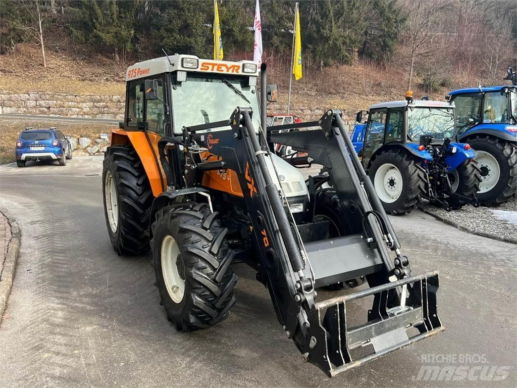 Steyr 975A Traktory