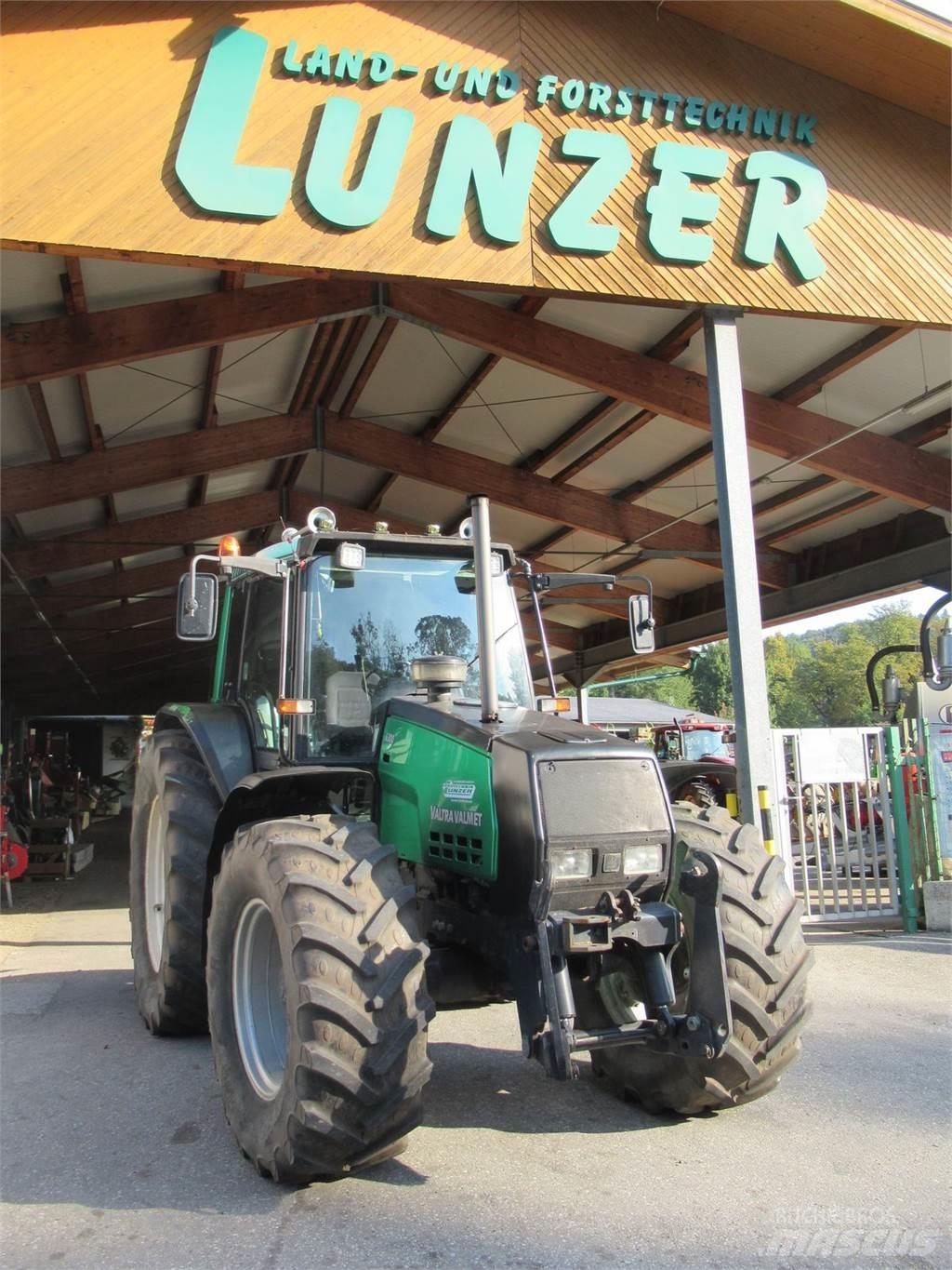 Valtra 6300 Traktory