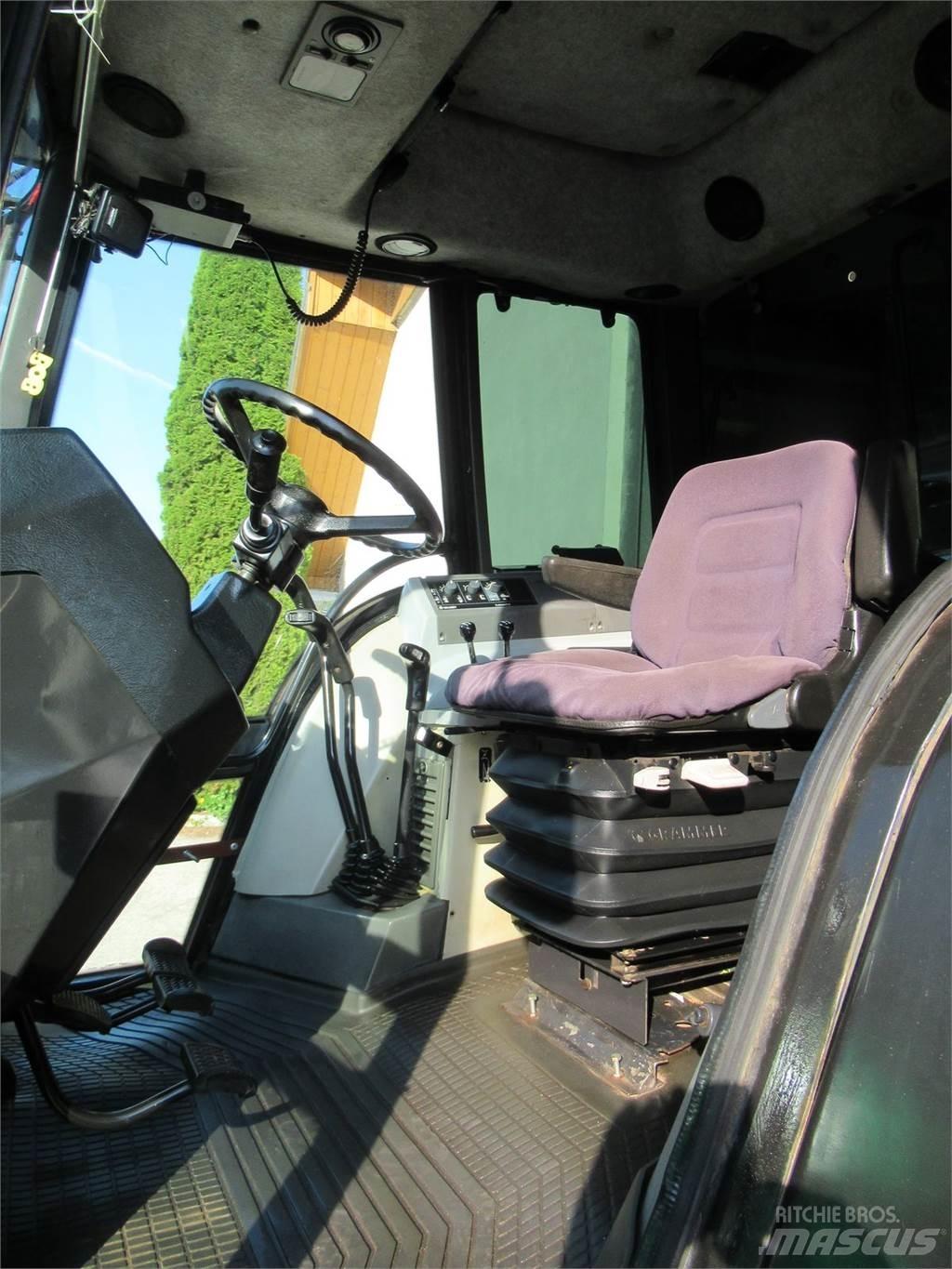 Valtra 6300 Traktory