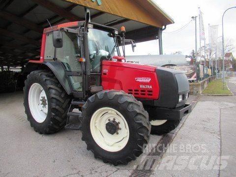 Valtra 6850 Hi Tech Traktory