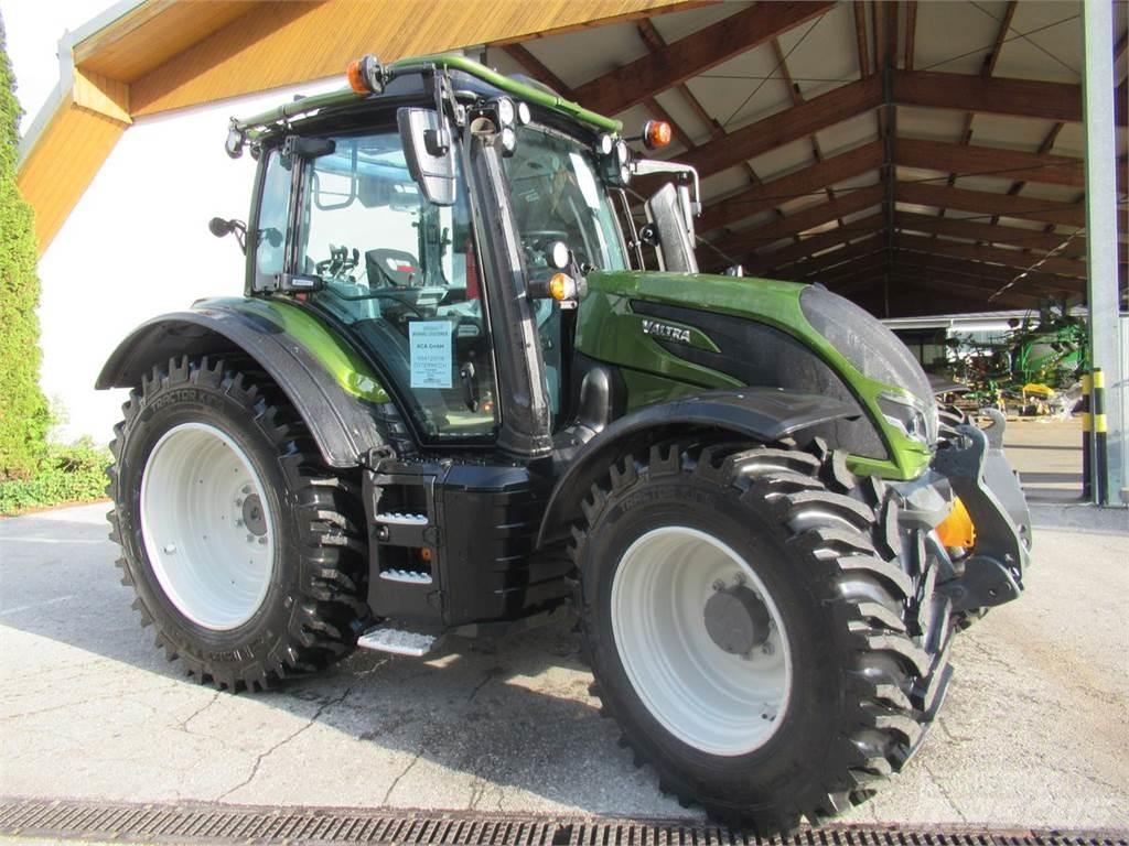 Valtra N175 Traktory