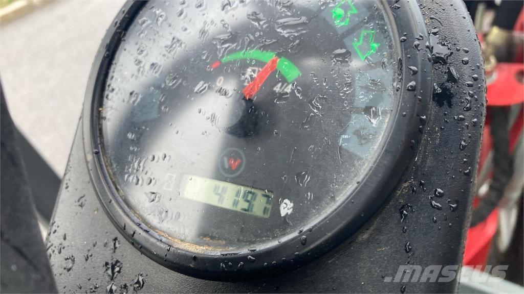 Weidemann 1160 Čelné nakladače a rýpadlá