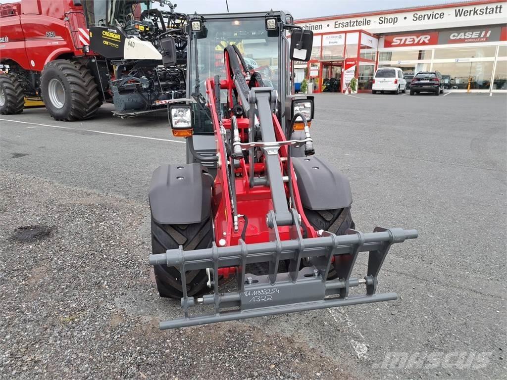 Weidemann 1260 LP Čelné nakladače a rýpadlá
