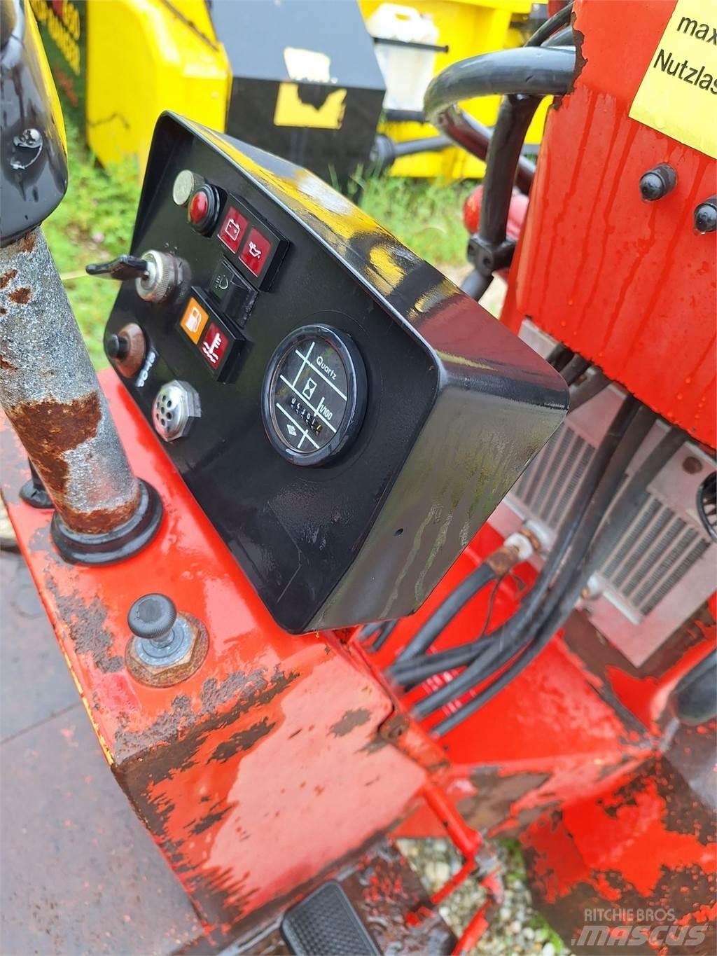 Weidemann 917 D/M Čelné nakladače a rýpadlá